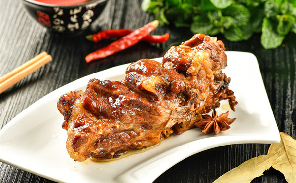 骨里香鹵水排骨