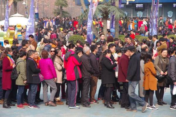 開鹵菜店如何規(guī)避選址中的風(fēng)險？選址小心無大錯！