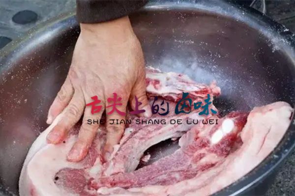 鹵肉腌制
